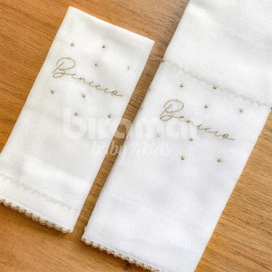 Fralda de Ombro Cremer para Bebê com Fralda Boca Benício Personalizada Bege