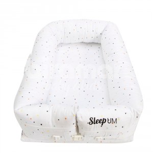 Bercinho Portátil para Bebê Sleep UM New York Mini Triângulo Colorido