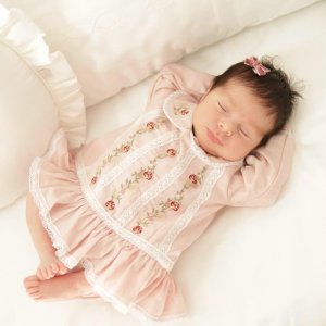 Vestido c/ Touca e Calcinha para Bebê Maria Joaquina Cogumelos Rosa