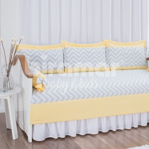 Kit Cama Babá 7 peças com Saia Lollipop Percal Chevron Amarelo