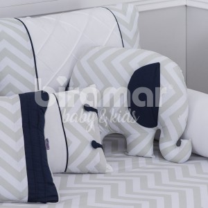 Almofada para Bebê Elefante Brooklyn Chevron Cinza/Marinho