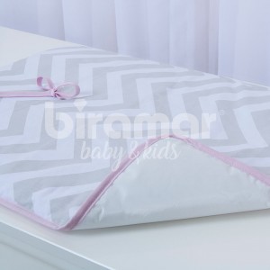 Trocador para Bebê Portátil Estampado Chevron Rosa