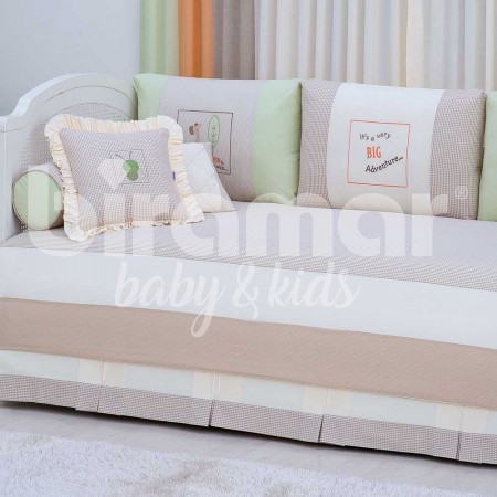 Kit Cama Babá 9 Peças com Saia Safari Bege