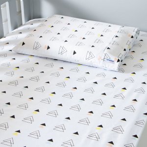 Lençol para Mini Cama 2 Peças Estampado New York Triângulo Colorido  - Lençol c/ Elástico e Fronha