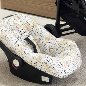 Capa para Bebê Conforto Ajustável Felice Arco Íris