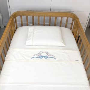 Jogo de Lençol para Berço 3 peças Percal 180 Fios 100% Algodão Marfim Bordado Laço Azul