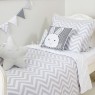 Kit Cama Solteiro 3 Peças Chevron Cinza (Colchão 1,88 x 0,88)