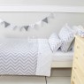 Kit Cama Solteiro 3 Peças Chevron Cinza (Colchão 1,88 x 0,88)