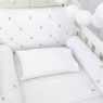 Kit Enxoval de Berço Theodore Rolos Branco 10 Peças com Mosquiteiro