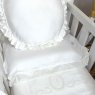 Kit Saída Maternidade 5 Peças Percal 400 Fios Personalizado Brasão Off White Maria Joaquina