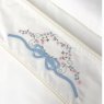 Jogo de Lençol para Berço 3 peças Percal 180 Fios 100% Algodão Marfim Bordado Laço Azul