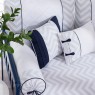 Kit Cama Babá 9 Peças com Saia Brooklyn Chevron Cinza/Marinho